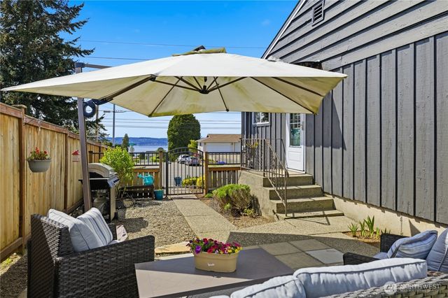 1273 S Jackson Avenue, Tacoma, WA 98465