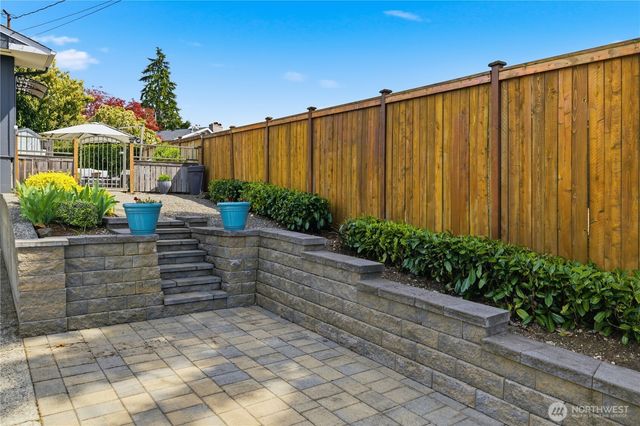 1273 S Jackson Avenue, Tacoma, WA 98465