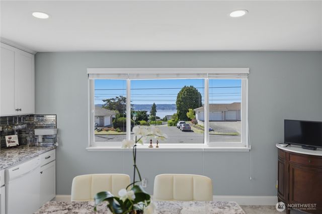 1273 S Jackson Avenue, Tacoma, WA 98465