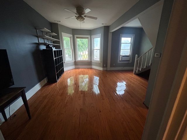 520 W 44th Place, Chicago, IL 60609