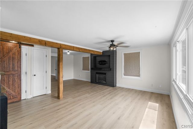 146 Dolshire Dr, Clay, NY 13212