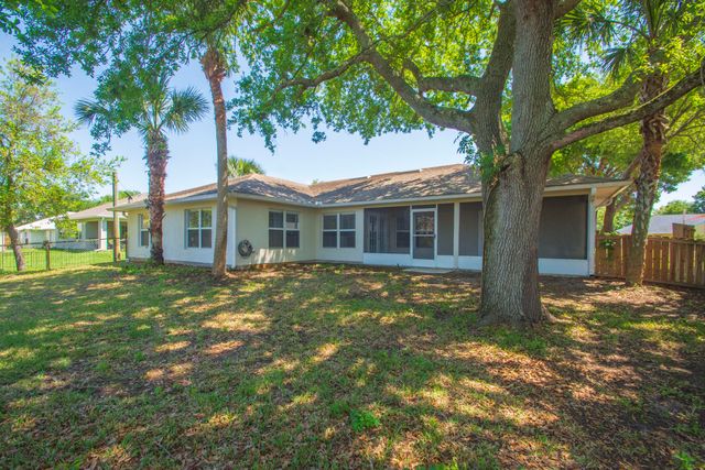 619 Carnival Terrace, Sebastian, FL 32958