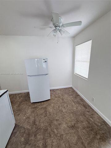 801 N H St 1, Lake Worth, FL 33460