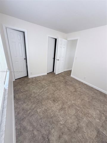 801 N H St 1, Lake Worth, FL 33460