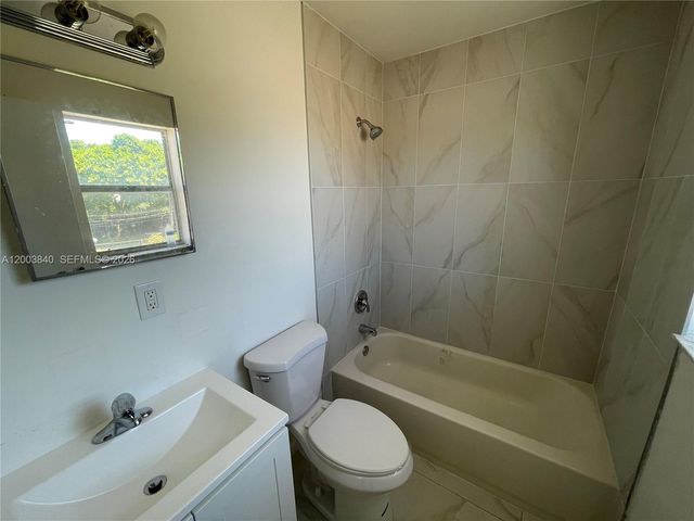 801 N H St 1, Lake Worth, FL 33460