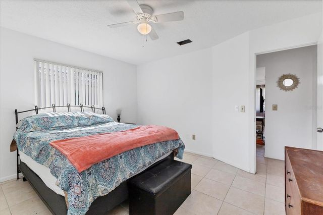 1815 ROXANE WAY 65, Sarasota, FL 34235