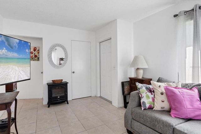 1815 ROXANE WAY 65, Sarasota, FL 34235