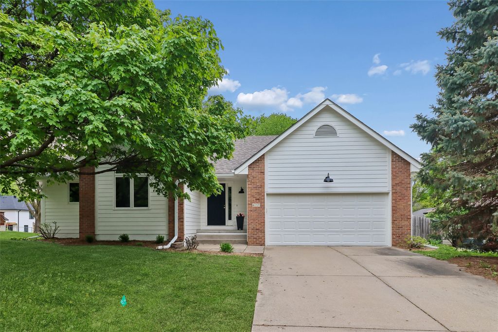 617 Valley West Drive, West Des Moines, IA 50265