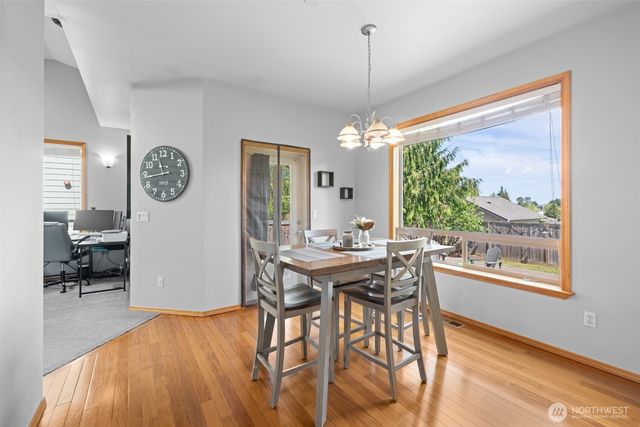 2201 W 16th Street, Port Angeles, WA 98363