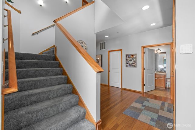 2201 W 16th Street, Port Angeles, WA 98363