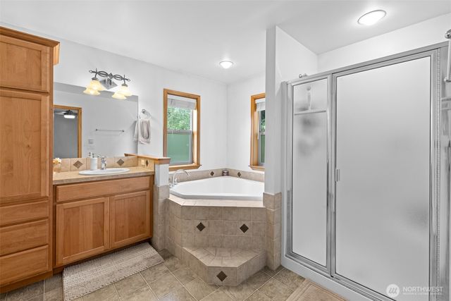 2201 W 16th Street, Port Angeles, WA 98363