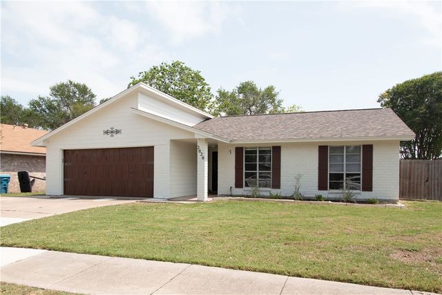 2020 Saint Charles Dr, Portland, TX 78374