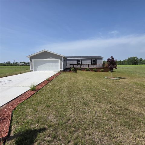 5556 W Lake Boulevard, Hart, MI 49420