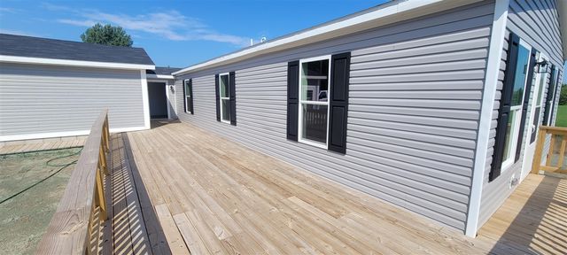 5556 W Lake Boulevard, Hart, MI 49420