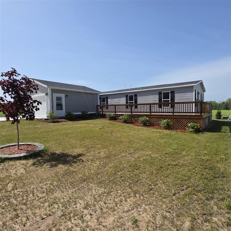 5556 W Lake Boulevard, Hart, MI 49420