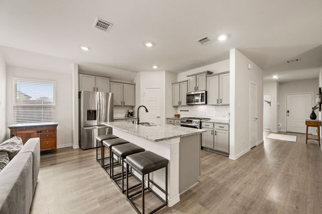 510 Royal Pine Drive, Fate, TX 75087