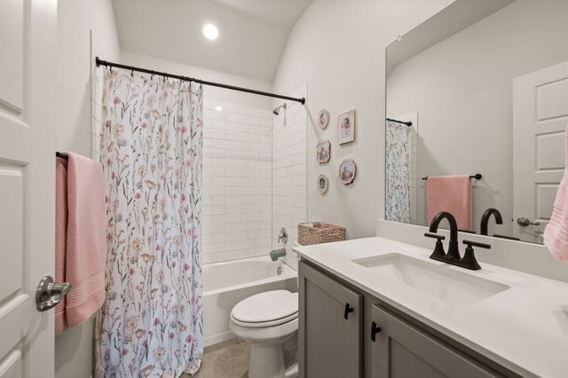 510 Royal Pine Drive, Fate, TX 75087