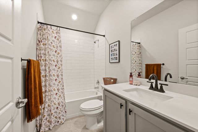 510 Royal Pine Drive, Fate, TX 75087