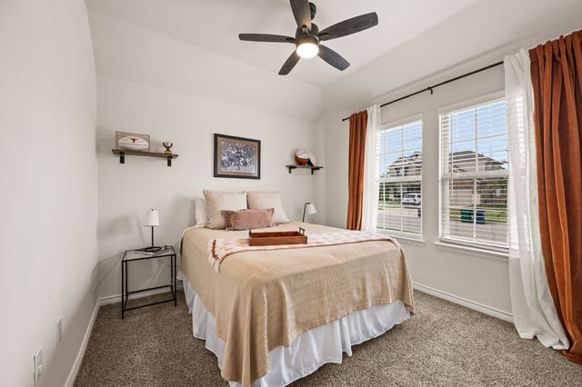 510 Royal Pine Drive, Fate, TX 75087