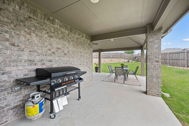510 Royal Pine Drive, Fate, TX 75087