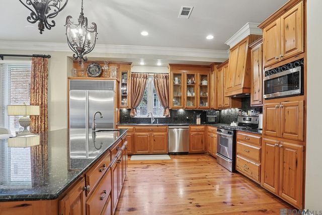 17230 N Lakeway Ave, Saint George, LA 70810