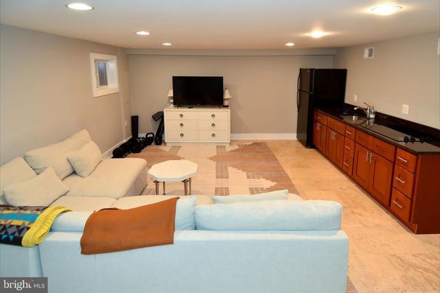 1528 SPRING PL NW, Washington, DC 20010