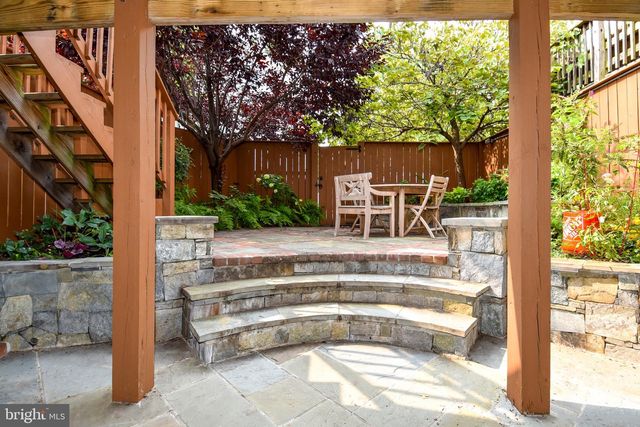 1528 SPRING PL NW, Washington, DC 20010