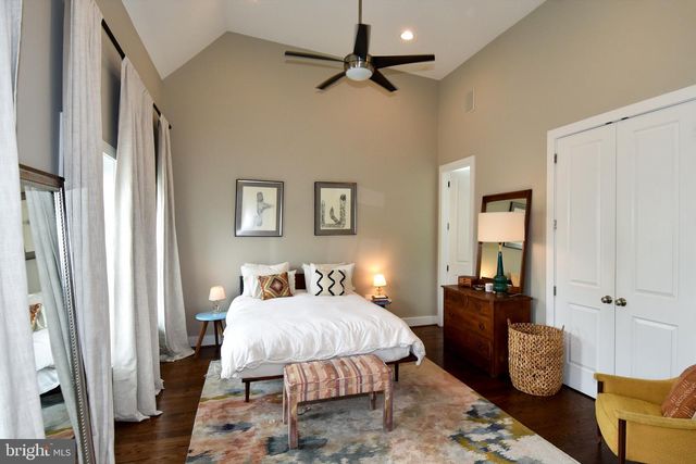 1528 SPRING PL NW, Washington, DC 20010