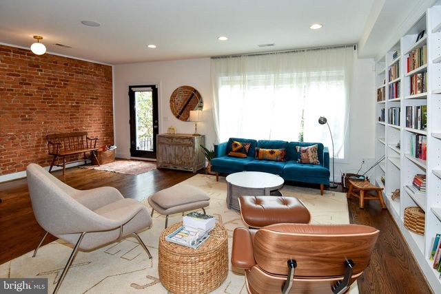 1528 SPRING PL NW, Washington, DC 20010