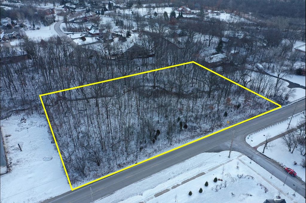 Image 8 of property listing at 1365 STATE Street, Lemont, IL 60439