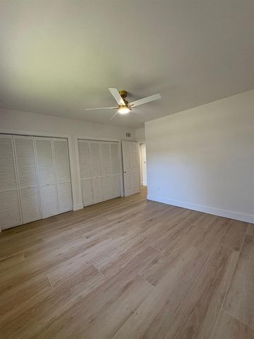 525 NE 126th Street, North Miami, FL 33161