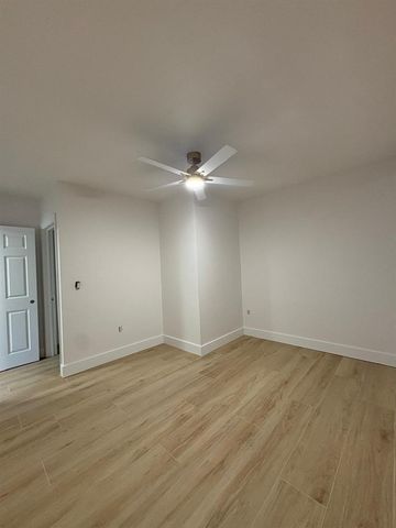525 NE 126th Street, North Miami, FL 33161
