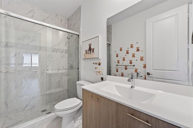 8267 SW 120th Ter, Miami, FL 33156