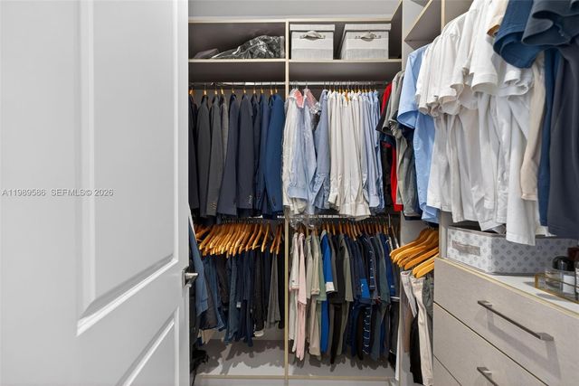 8267 SW 120th Ter, Miami, FL 33156