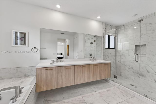 8267 SW 120th Ter, Miami, FL 33156