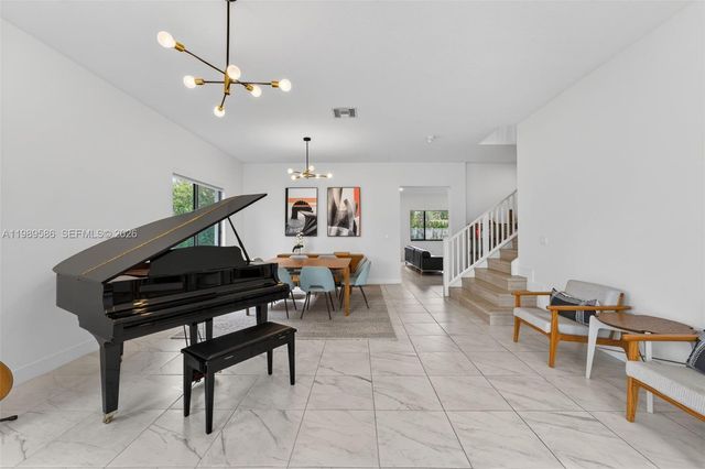 8267 SW 120th Ter, Miami, FL 33156