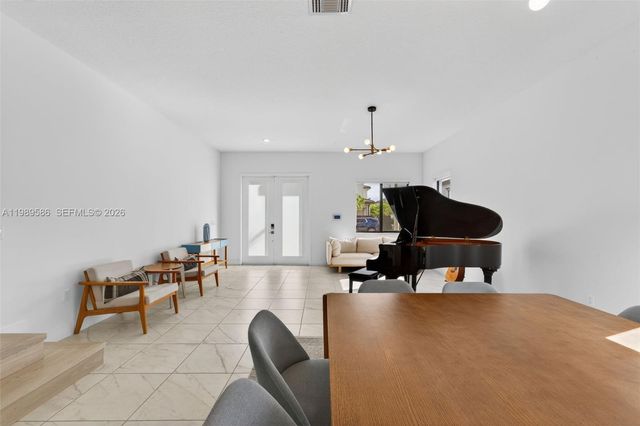 8267 SW 120th Ter, Miami, FL 33156