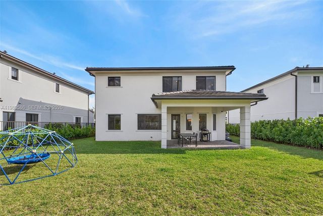 8267 SW 120th Ter, Miami, FL 33156