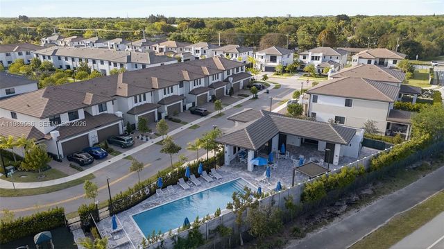 8267 SW 120th Ter, Miami, FL 33156