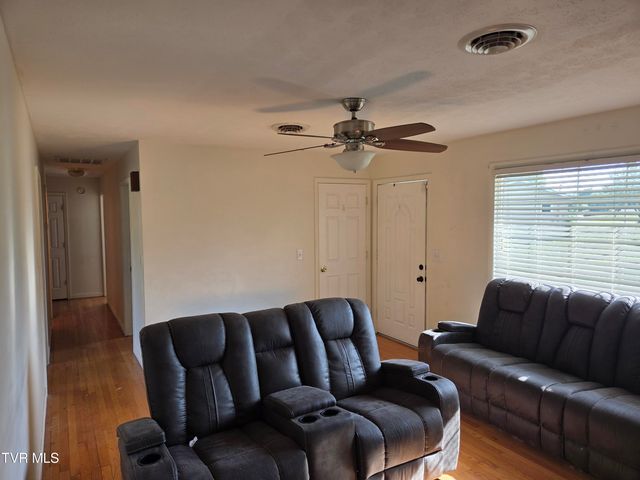 20235 Mosby Avenue, Bristol, VA 24202