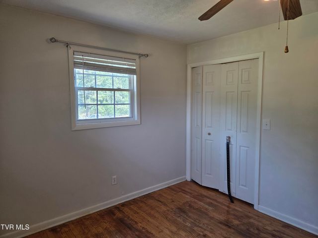 20235 Mosby Avenue, Bristol, VA 24202