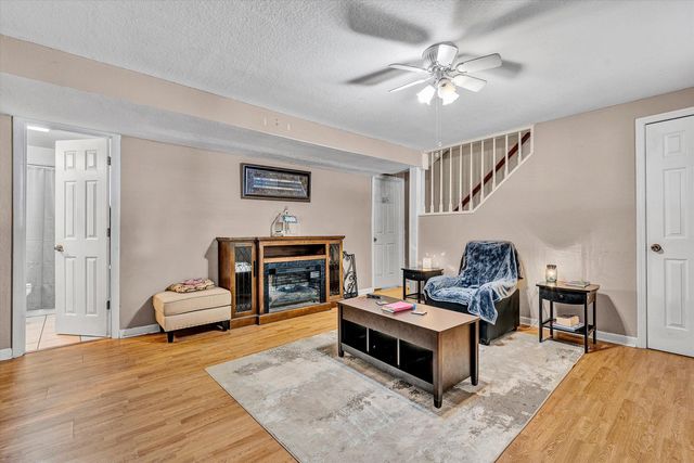 8402 Brubaker DR, Roanoke, VA 24019