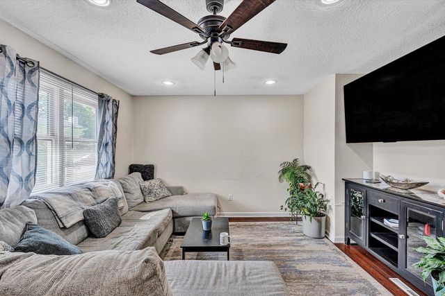 8402 Brubaker DR, Roanoke, VA 24019
