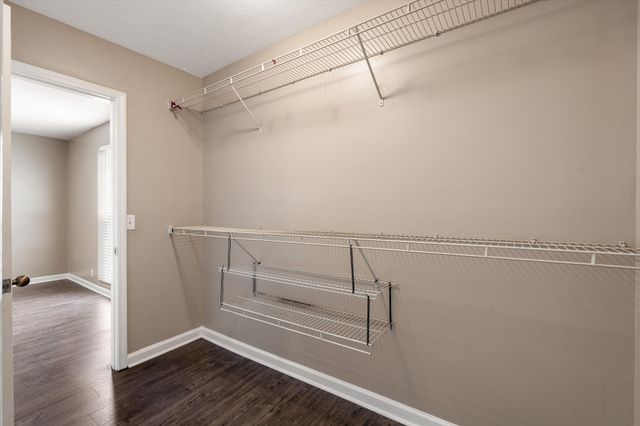 420 Elysian Fields Rd Apt E8, Nashville, TN 37211
