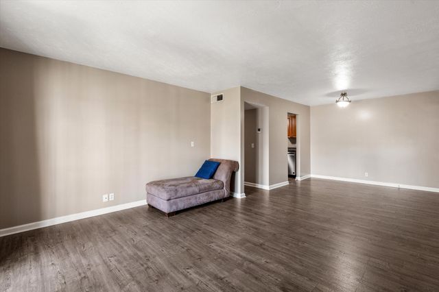 420 Elysian Fields Rd Apt E8, Nashville, TN 37211