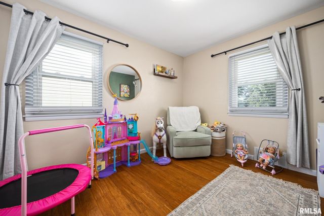 2921 W KENWOOD Avenue, West Peoria, IL 61604