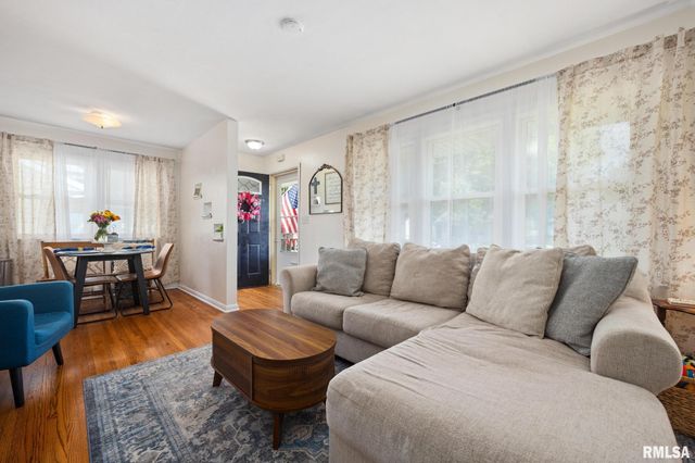 2921 W KENWOOD Avenue, West Peoria, IL 61604