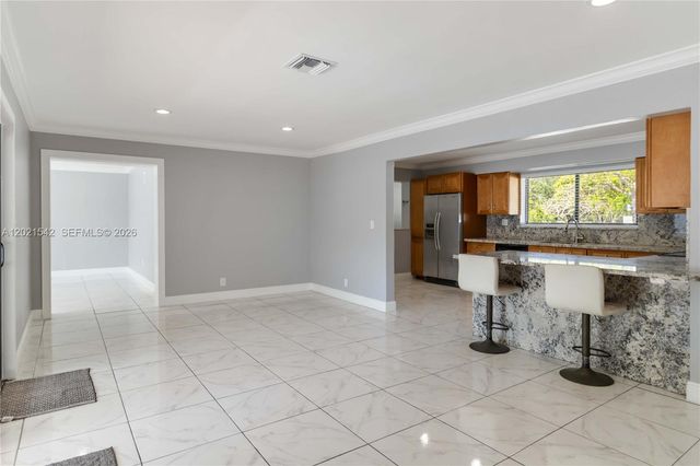 913 SW 49th Ave, Plantation, FL 33317