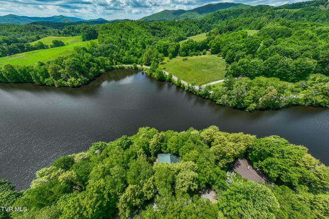 206 Ripshin Lake Road, Roan Mountain, TN 37687