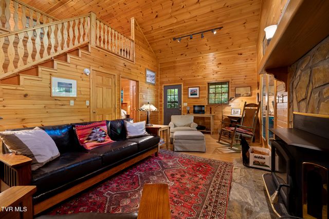 206 Ripshin Lake Road, Roan Mountain, TN 37687